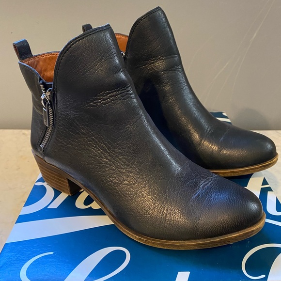 Lucky Brand LK-Basonta black leather booties - Picture 1 of 5